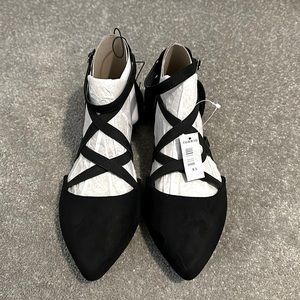 Black strappy flats